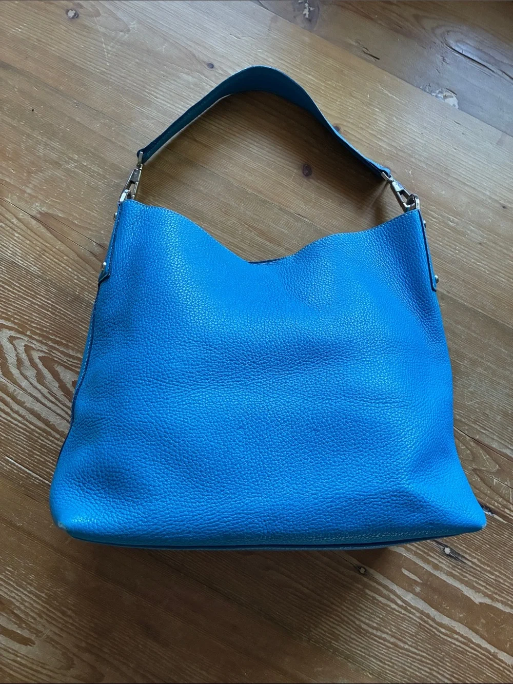 Fantastic Vintage Dooney Cerulean Blue Italian Leather Roomy Shoulder Hobo Bag